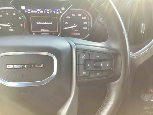 Used 2023 GMC Sierra 2500 Denali w/ Denali Ultimate Package image 22