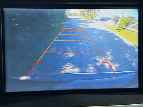 Used 2017 GMC Yukon Denali image 14