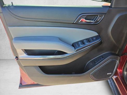 Used 2016 Chevrolet Suburban LT w/ Luxury Package image 12