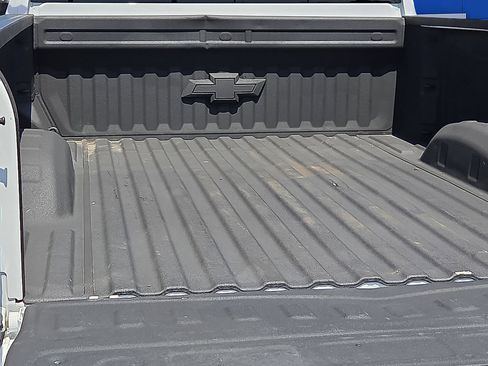 Used 2022 Chevrolet Silverado 2500 LT AWD/4WD image 8