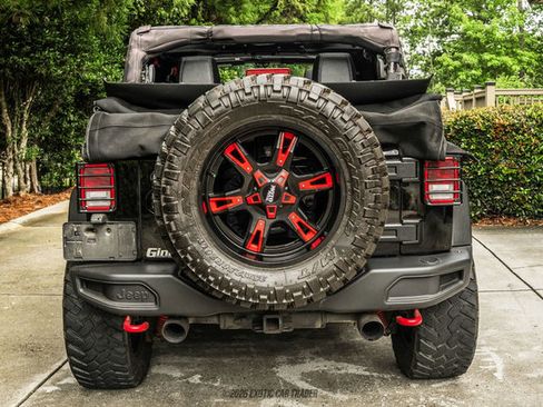 Used 2014 Jeep Wrangler Unlimited Rubicon AWD/4WD image 7