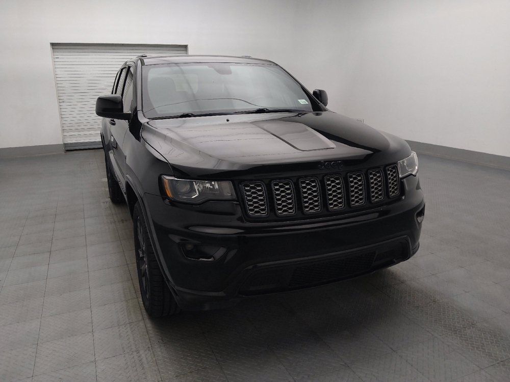 Used 2020 Jeep Grand Cherokee Altitude AWD/4WD image 13