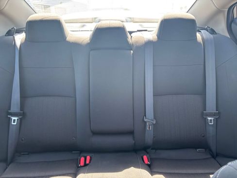 Used 2025 Nissan Altima 2.5 SV FWD image 39