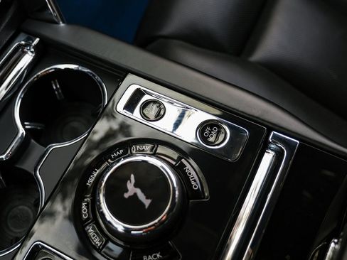 Used 2021 Rolls-Royce Cullinan image 22