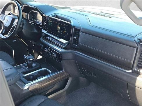 Used 2023 Chevrolet Silverado 1500 RST image 24