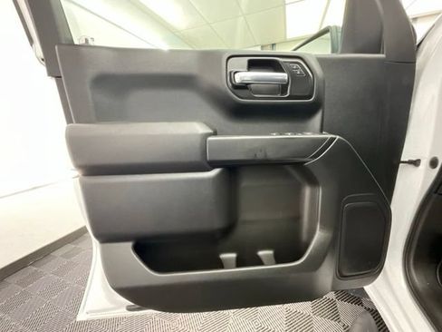 Used 2023 Chevrolet Silverado 1500 Custom AWD/4WD image 12