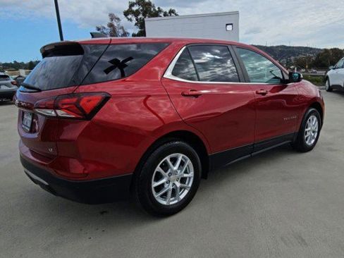 Used 2024 Chevrolet Equinox LT FWD image 8