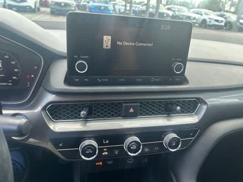 Used 2024 Acura Integra FWD image 13