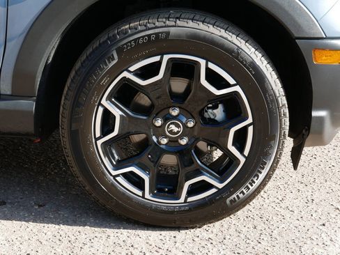 Certified 2025 Ford Bronco Sport Outer Banks AWD/4WD image 7