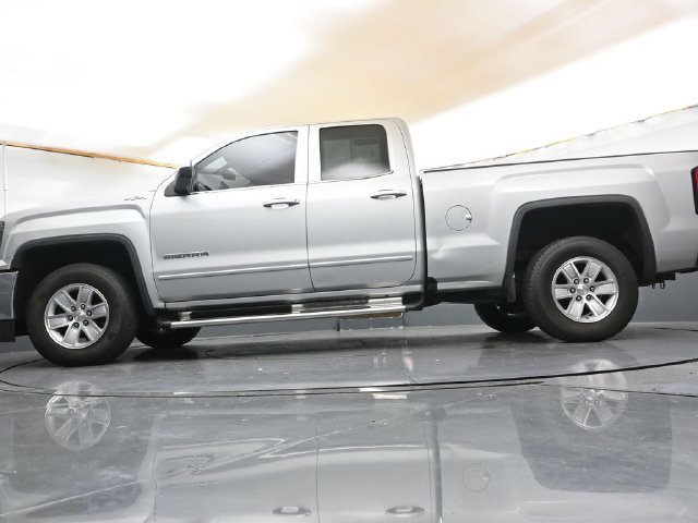 Used 2018 GMC Sierra 1500 SLE w/ SLE Value Package AWD/4WD image 32