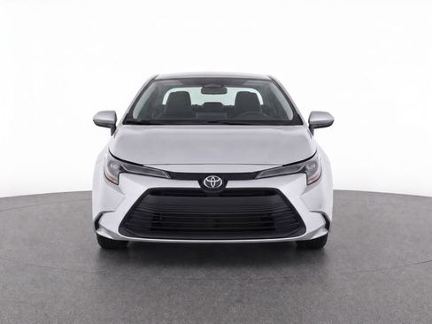 Used 2026 Toyota Corolla LE w/ LE Premium Package FWD image 5