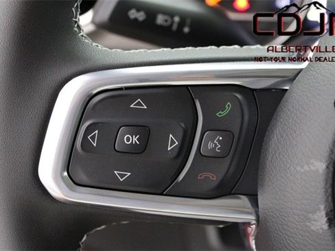 Used 2023 Jeep Gladiator Rubicon w/ Cold Weather Group image 35