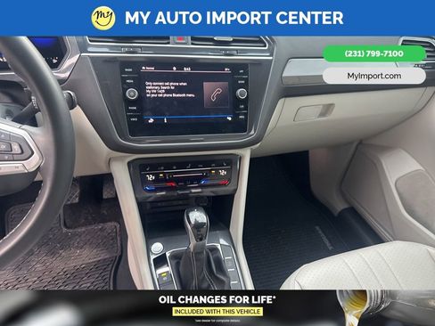 Used 2022 Volkswagen Tiguan SE image 10