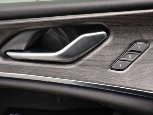 Used 2023 Jeep Grand Cherokee Overland image 20