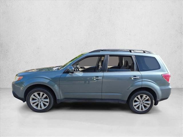 Used 2013 Subaru Forester 2.5X Limited AWD/4WD image 9