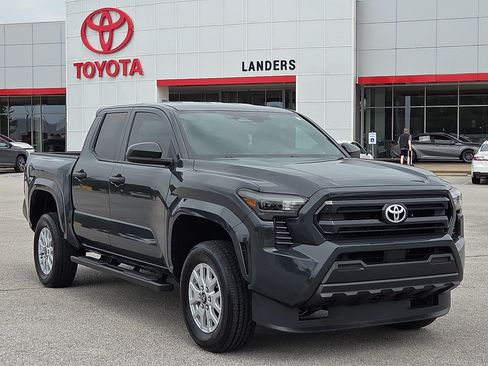 Used 2025 Toyota Tacoma SR RWD image 1