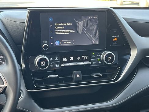 Certified 2023 Toyota Highlander LE image 19