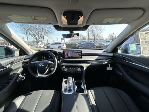 New 2026 INFINITI QX60 Luxe image 12