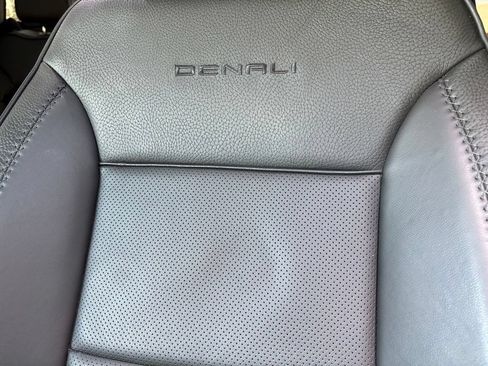 Used 2025 GMC Sierra 2500 Denali w/ Denali Reserve Package AWD/4WD image 23