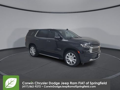 Used 2022 Chevrolet Tahoe High Country AWD/4WD image 3