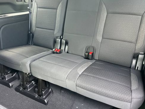 New 2026 Chevrolet Suburban LS w/ LS Custom Edition AWD/4WD image 17