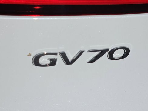 Certified 2026 Genesis GV70 2.5T Select AWD/4WD image 11