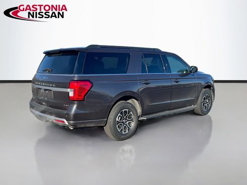 Used 2024 Ford Expedition Max XLT image 9