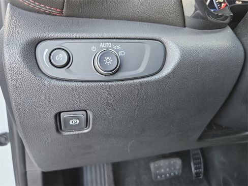 Used 2020 Chevrolet Blazer RS image 18