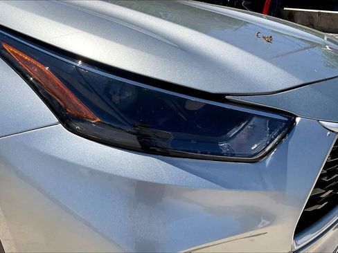 Used 2025 Toyota Highlander XLE image 28