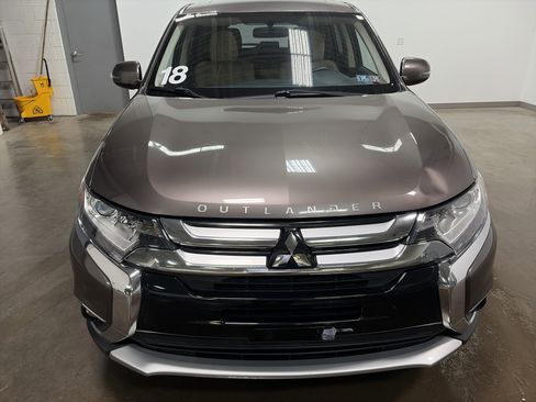 Used 2018 Mitsubishi Outlander SE image 7