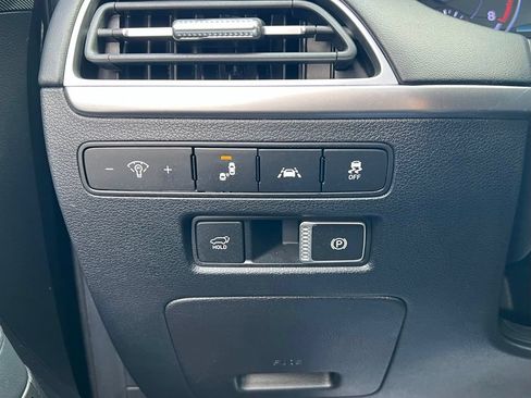 Used 2020 Hyundai Palisade SEL w/ Premium Package FWD image 19