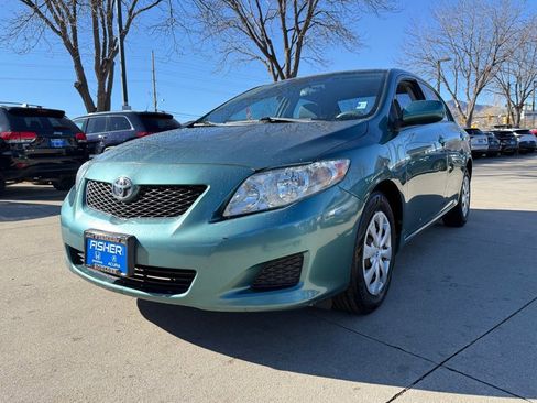 Used 2010 Toyota Corolla LE image 5