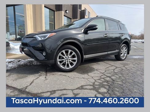 Used 2017 Toyota RAV4 Limited image 1