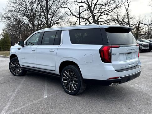 New 2026 GMC Yukon XL Denali Ultimate image 3