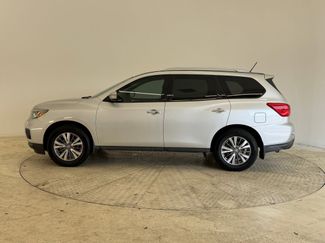 Used 2018 Nissan Pathfinder S video 2