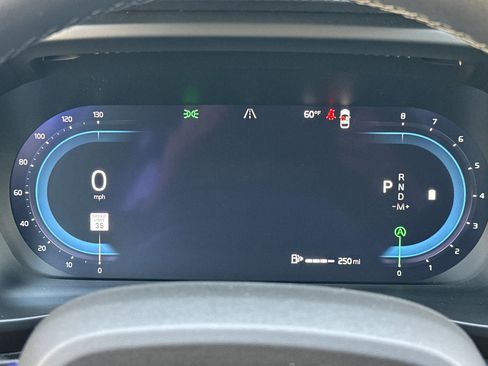 New 2025 Volvo XC40 B5 Plus w/ Climate Package image 30