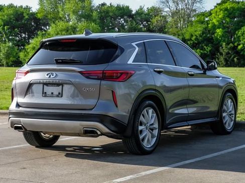 Used 2019 INFINITI QX50 Luxe w/ Cargo Package FWD image 12