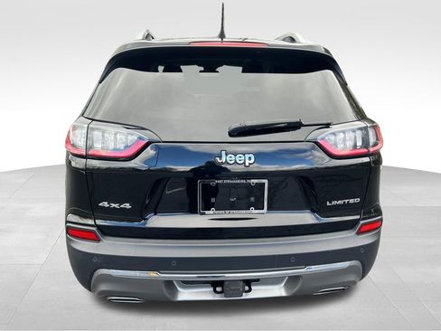 Used 2019 Jeep Cherokee Limited w/ Luxury Group AWD/4WD image 4