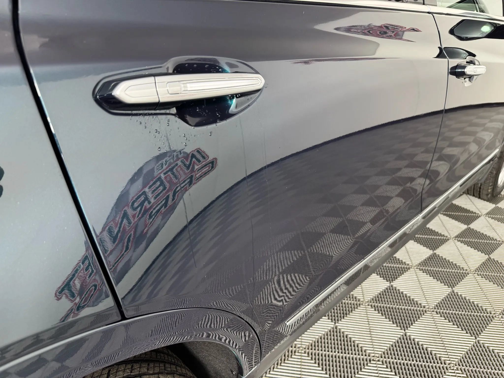 Used 2024 Cadillac XT5 Premium Luxury w/ LPO, Floor Liner Package AWD/4WD image 32