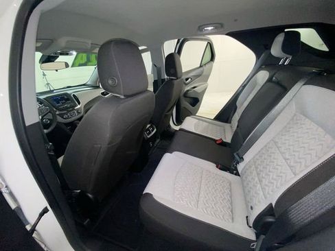 Used 2024 Chevrolet Equinox LS w/ LS Convenience Package AWD/4WD image 29