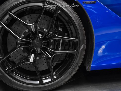 Used 2025 McLaren 750S Spider RWD image 60