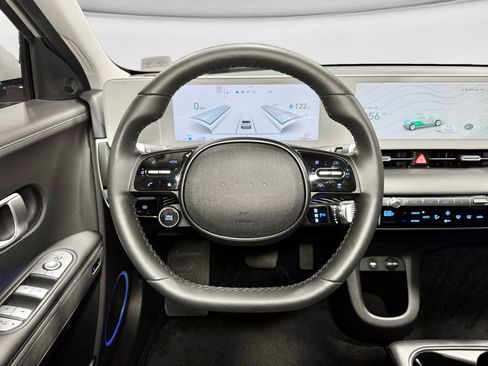 Used 2024 Hyundai Ioniq 5 Limited image 9