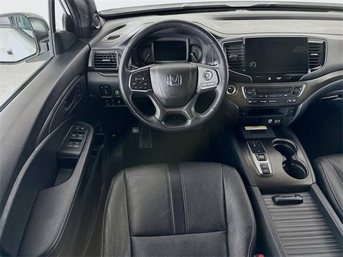 Certified 2022 Honda Passport TrailSport image 3