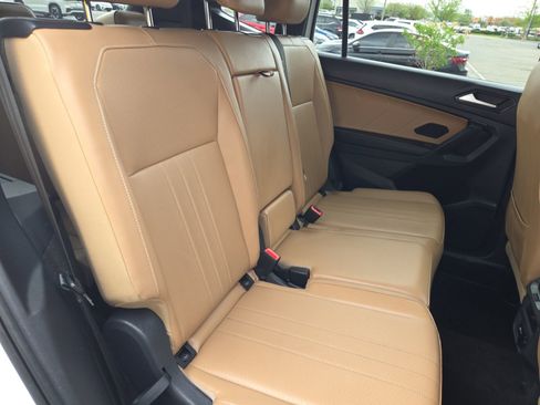 Used 2024 Volkswagen Tiguan SE FWD image 20