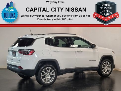 Used 2022 Jeep Compass Latitude image 25