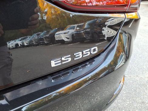 New 2025 Lexus ES 350 w/ Premium Package image 5
