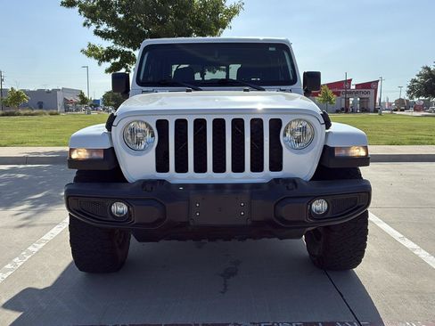 Used 2021 Jeep Gladiator Sport AWD/4WD image 3
