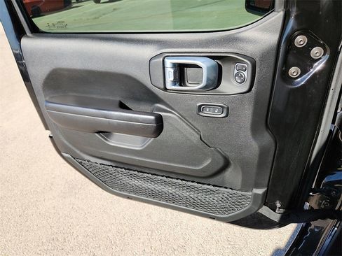 Used 2021 Jeep Gladiator Mojave w/ LED Lighting Group image 16