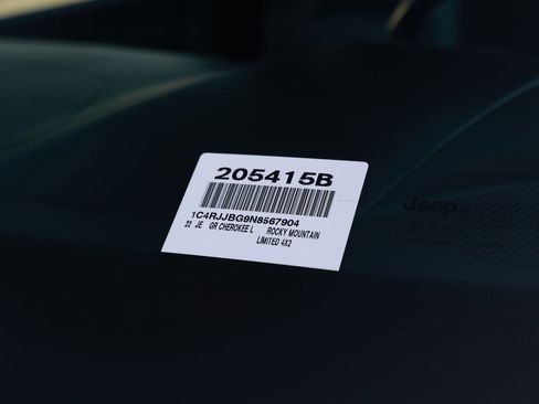 Used 2022 Jeep Grand Cherokee L Limited w/ Luxury Tech Group II RWD image 41