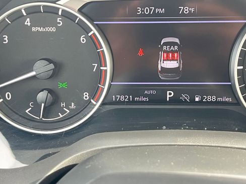 Used 2025 Nissan Rogue SV image 42